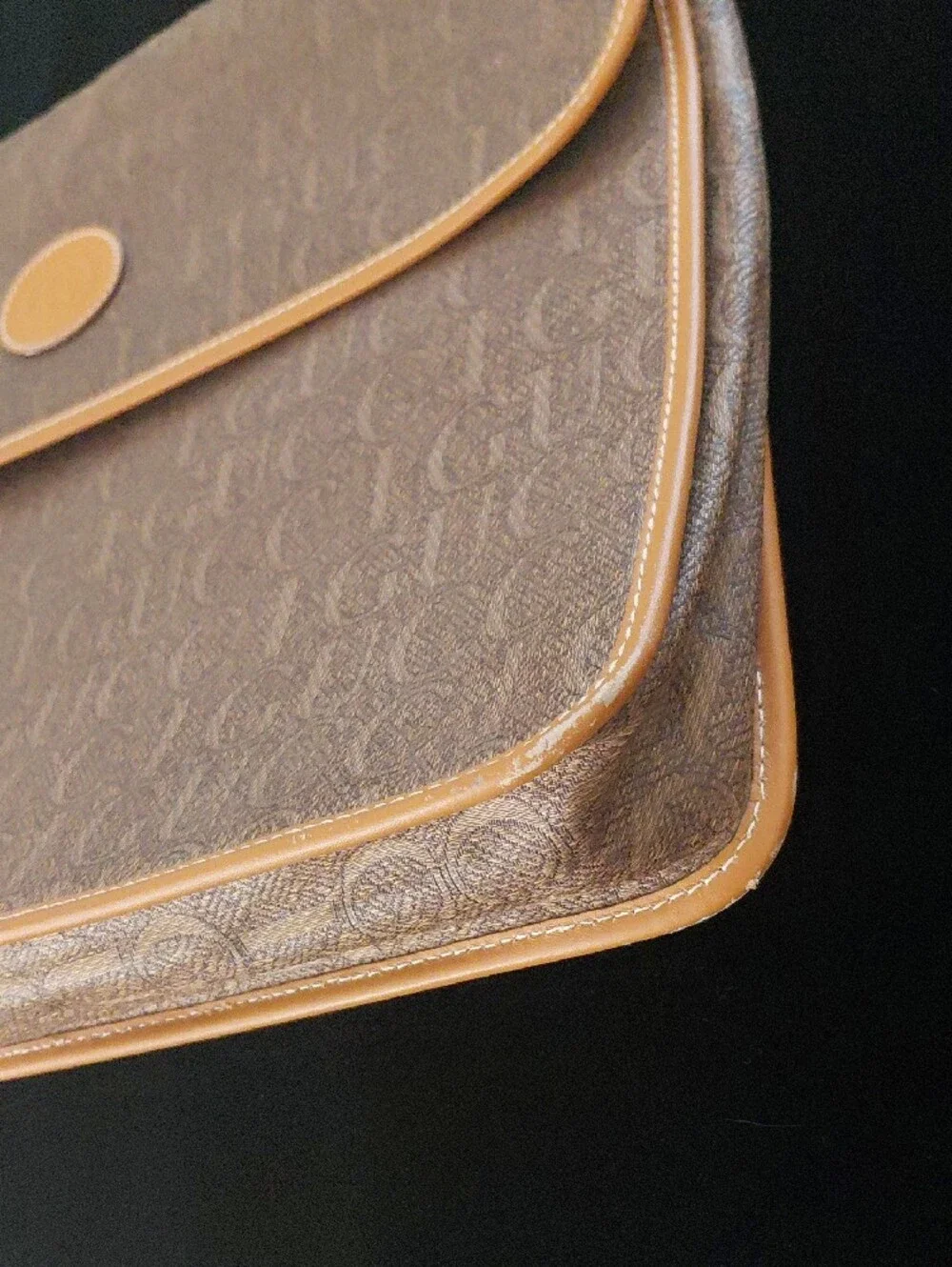 Vintage Gucci GG Monogram Laptop Messenger Unisex Bag Brown Leather Trim